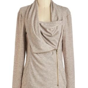 ModCloth Airport Greeting cardigan